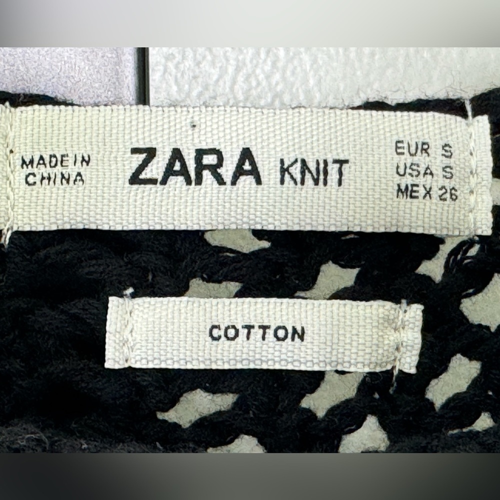 Zara Knit Collection Oversized Striped Top and Bottom Set - Effortless Style - Picture 5 of 5